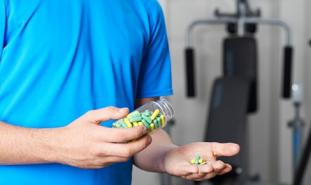 image of teens taking steroids in the gym